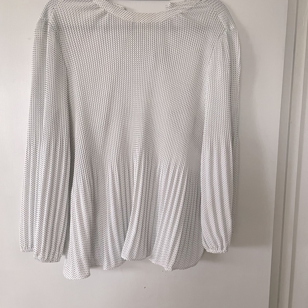 Top. White with black polka dots